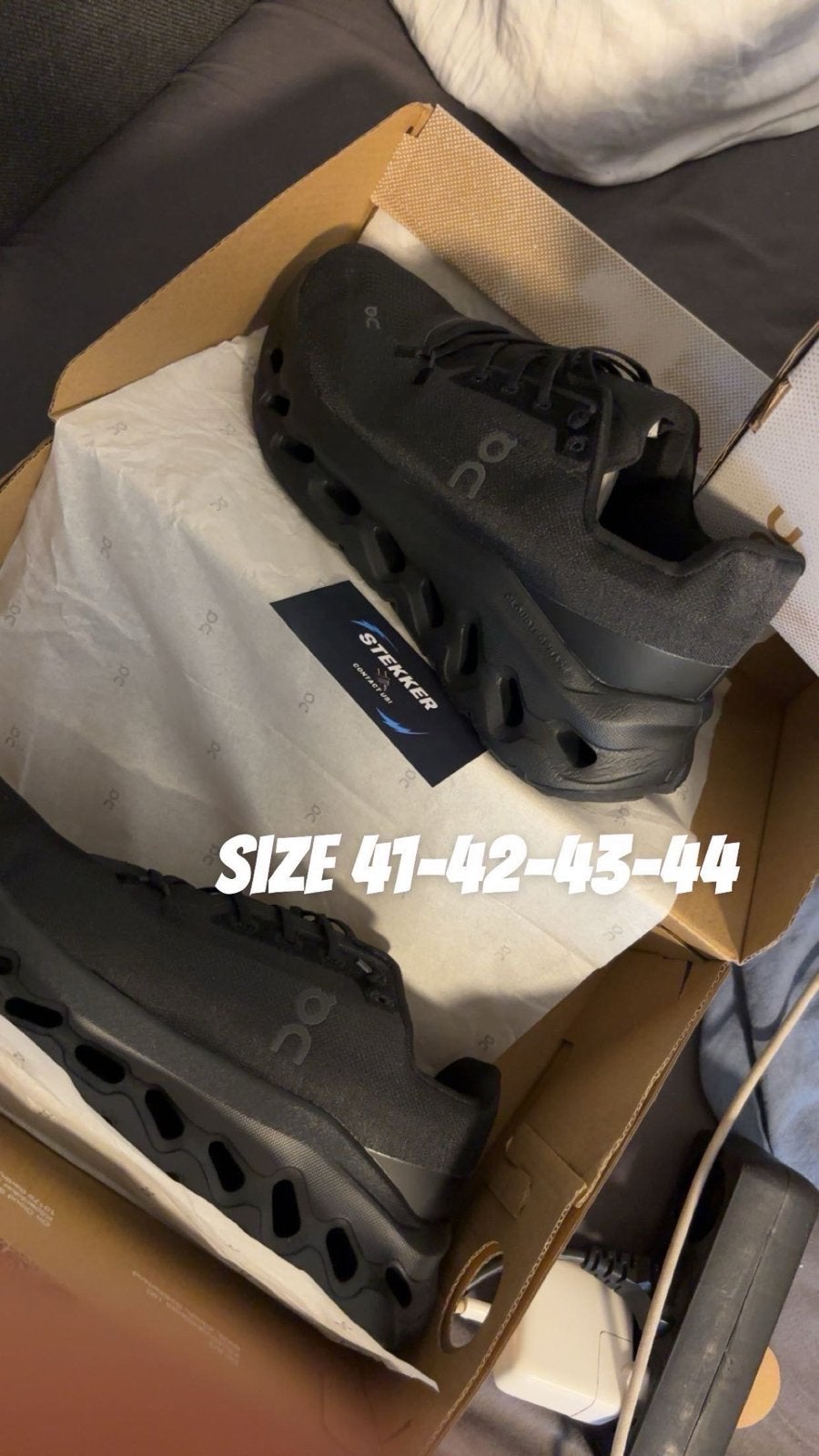 On cloudtilt zwart maat 41,42,43,44,45, Kleding | Heren, Schoenen, Ophalen of Verzenden, Nieuw, Zwart, Sneakers of Gympen