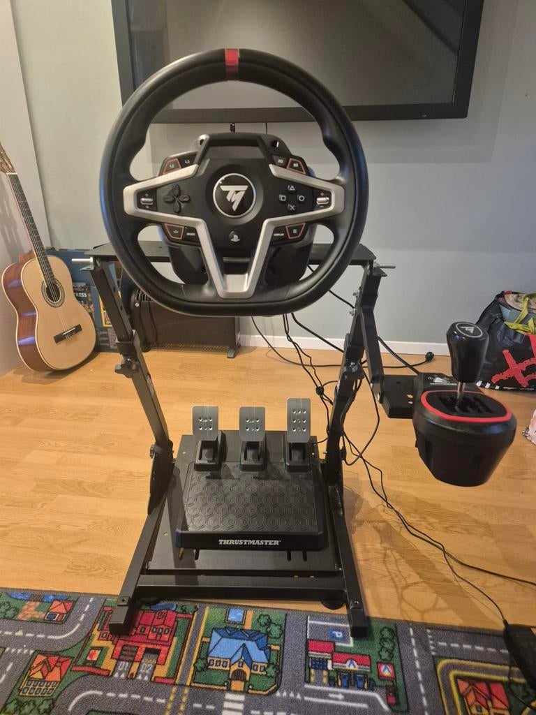 Thrustmaster racestuur met pedalen, shifter,frame, Thrustmaster, Ophalen, Zo goed als nieuw, PC