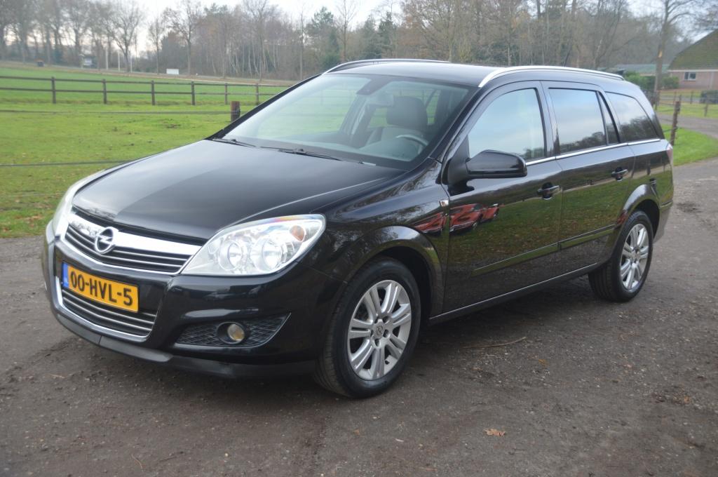 Opel Astra Wagon 1.6 Cosmo Leer PDC Navi (bj 2009), Auto's, Voorwielaandrijving, 15 km/l, Gebruikt, 116 pk