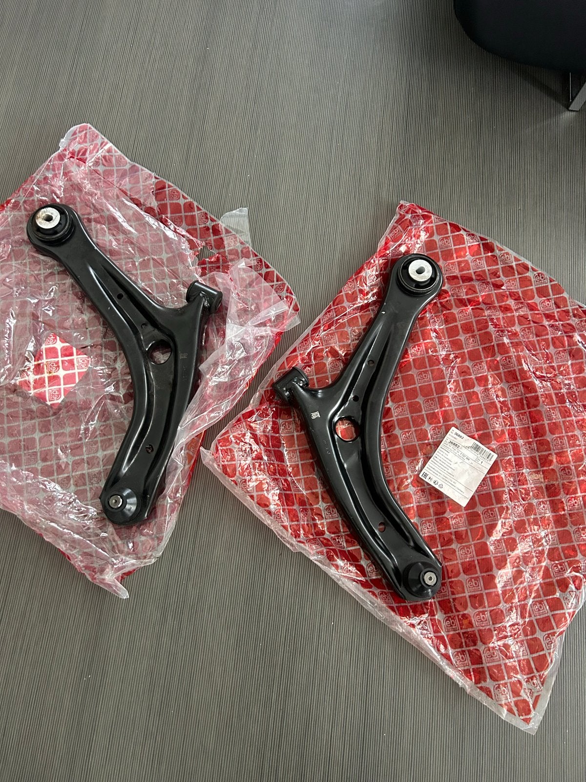 Nieuwe draagarmen Ford Fiesta 2011-2017 (set), Ophalen of Verzenden, Nieuw, Ford