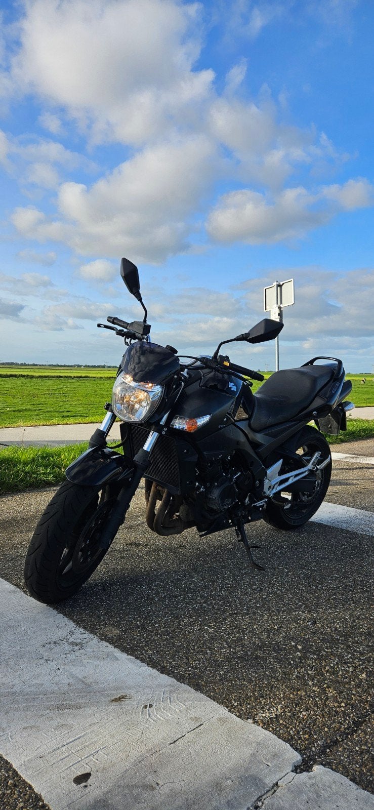 Suzuki GSR600 2009, Motoren, 4 cilinders, Gebruikt, Particulier, Meer dan 35 kW