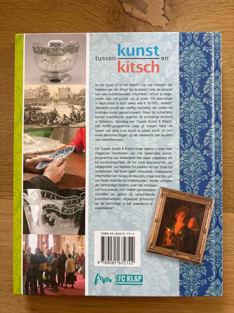 Kunst tussen Kitsch: Boek met bijzondere verhalen, Ophalen of Verzenden, Zo goed als nieuw