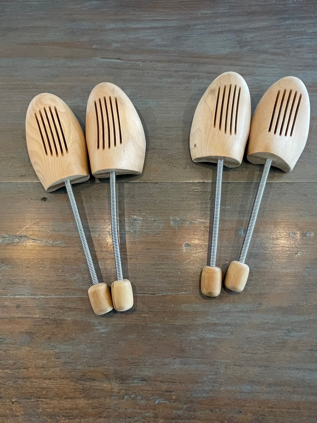 2 paar houten schoenspanners maat 42/43, Ophalen, Zo goed als nieuw, Bruin