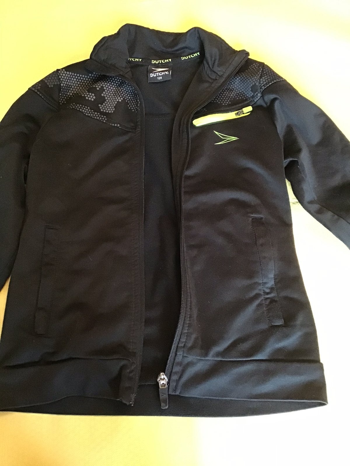 Sportjasje Dutchy maat 128 , als nieuw, Ophalen of Verzenden, Zo goed als nieuw, Jongen, Shirt of Longsleeve