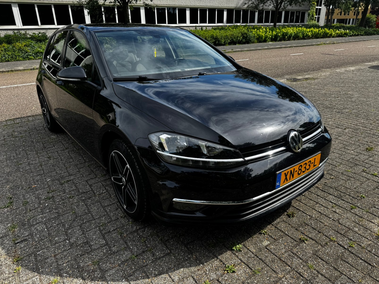 Volkswagen Golf 1.0 TSI BS Comfortline | CARPLAY | STOELVERW, Voorwielaandrijving, 1145 kg, Euro 6, Zwart