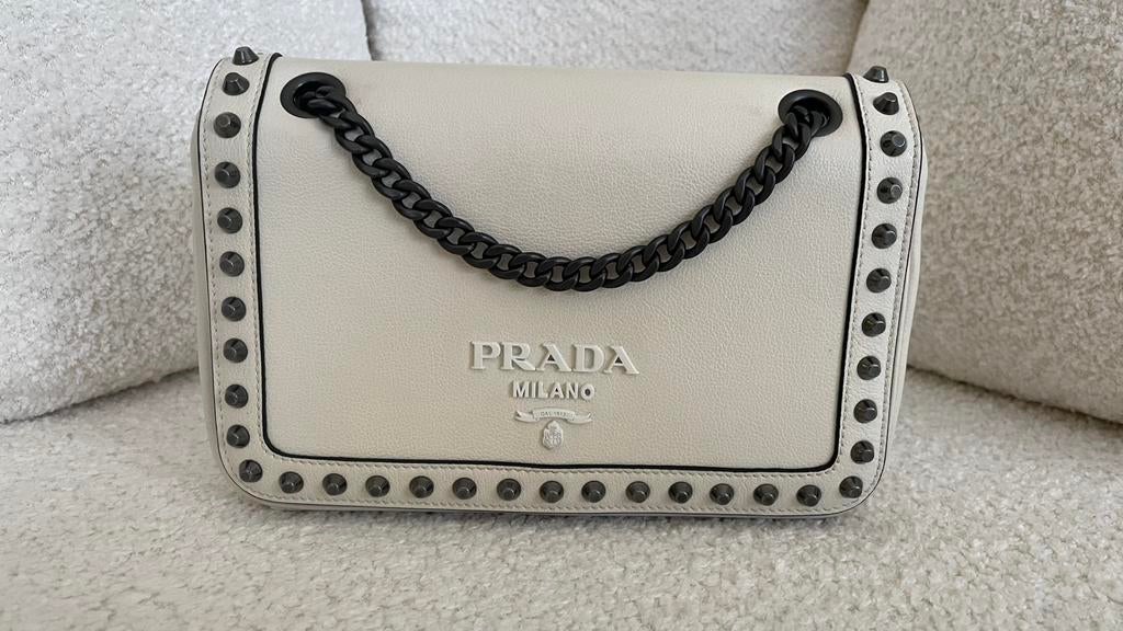 Prada 1BD147 Schoudertas – Glacé Kalfsleer Wit, Sieraden, Tassen en Uiterlijk, Tassen | Schoudertassen, Overige merken, Wit, Ophalen of Verzenden