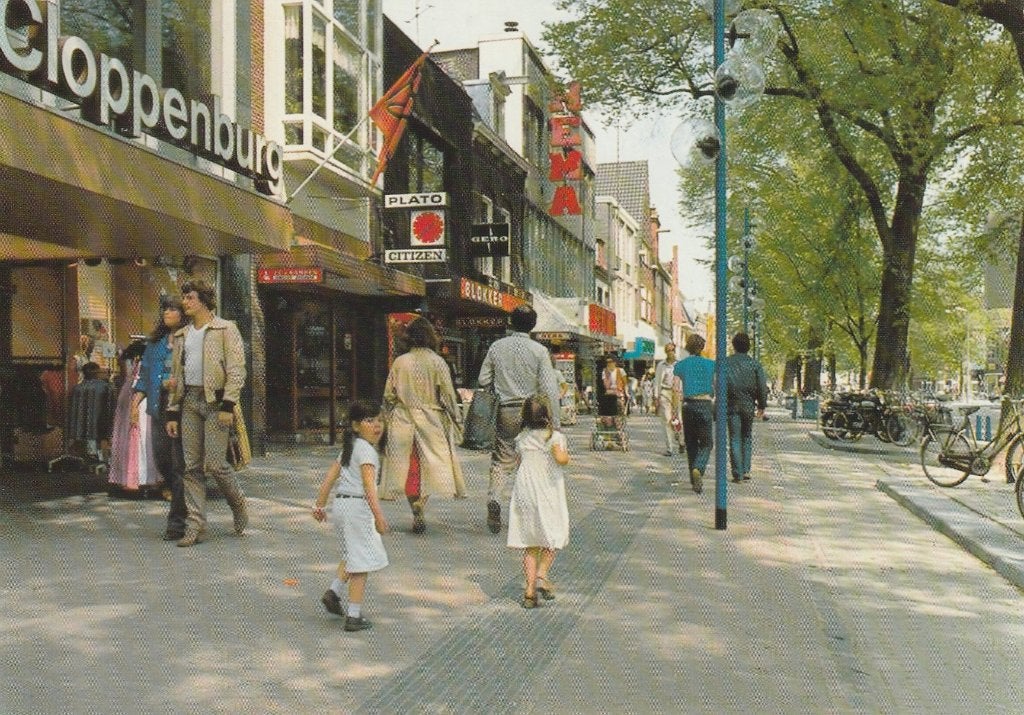 BEVERWIJK Breestraat met Peek en Cloppenburg en Hema, Verzenden, 1980 tot heden, Gelopen, Noord-Holland