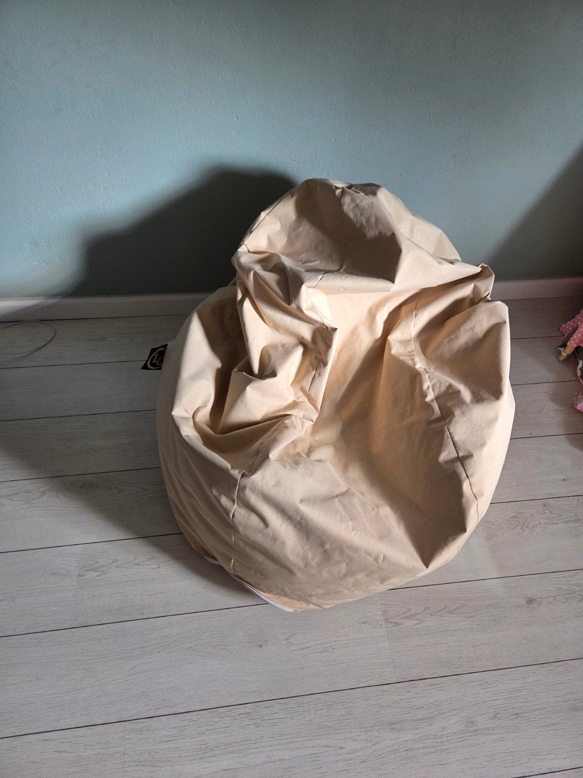 Comfortabele beige zitzak van LC, Ophalen