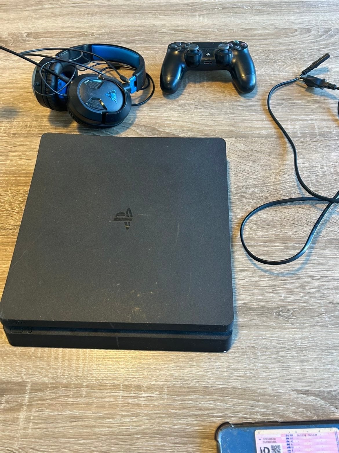 PlayStation 4 Slim met controller en headset, 500 GB, Ophalen of Verzenden, Niet werkend, Met 1 controller