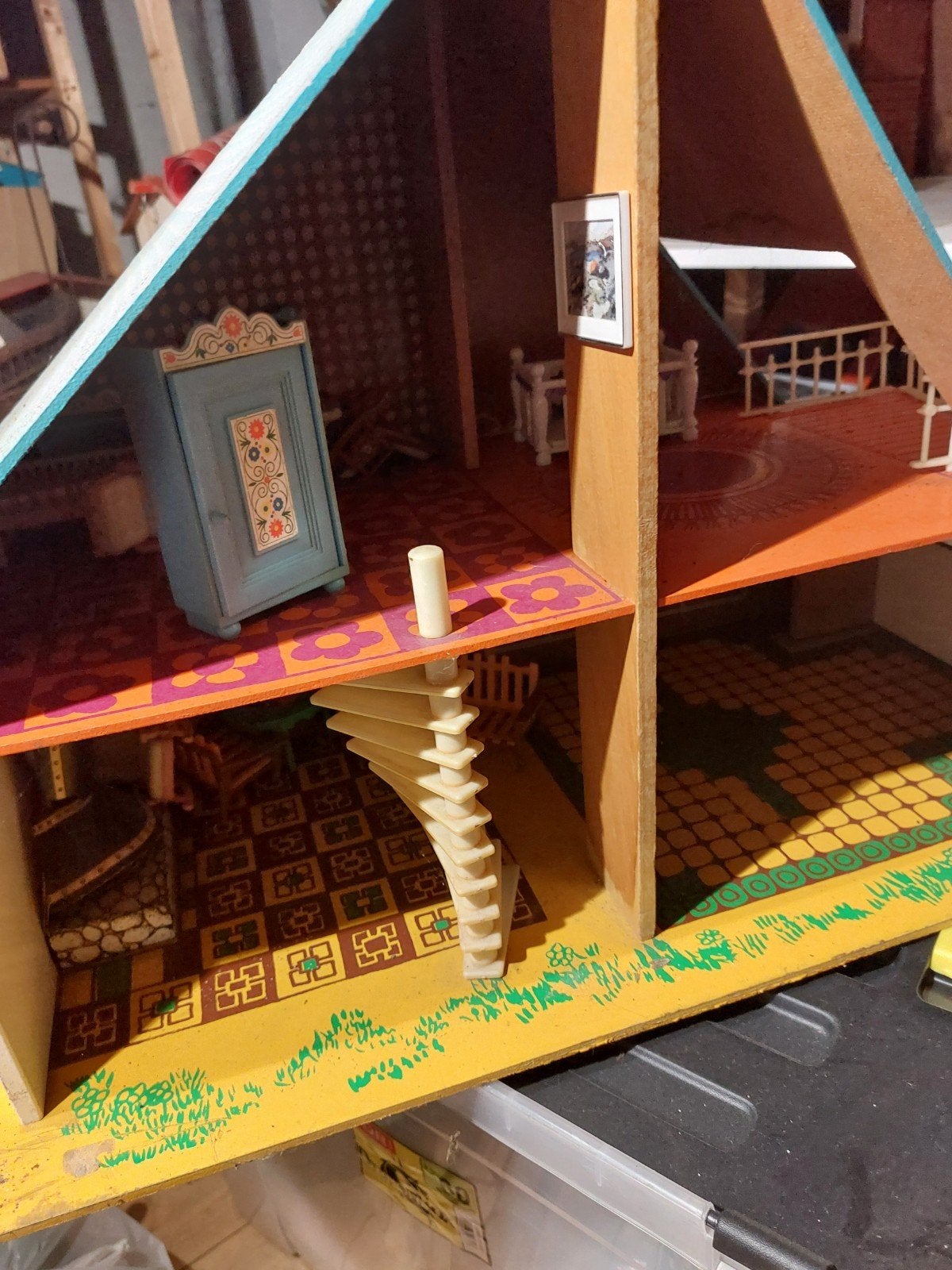 Okwa poppenhuis met meubels, Ophalen of Verzenden, Poppenhuis
