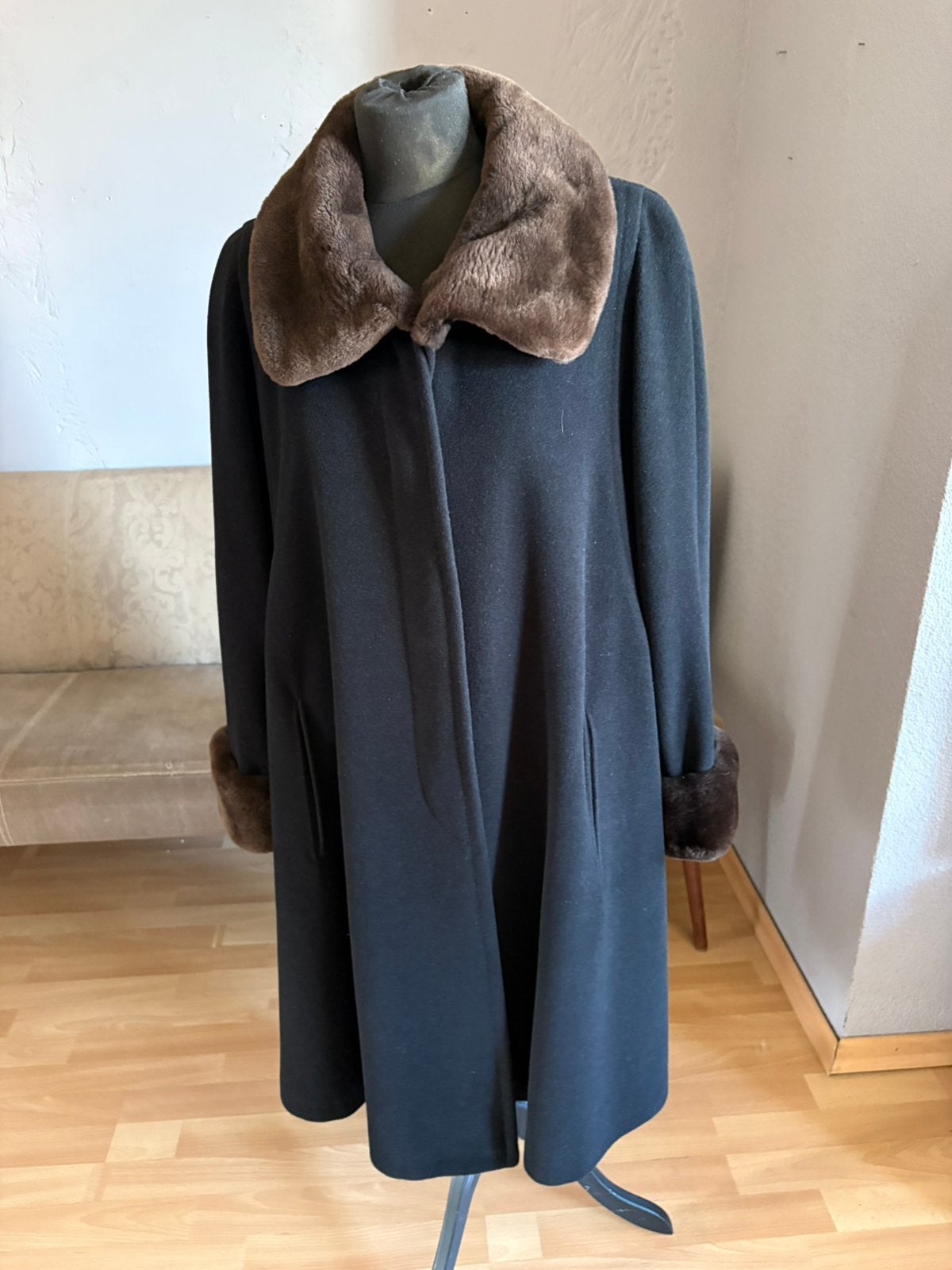 JOBIS mooie oversized vintage wollen/angora mantel mt 42, Ophalen of Verzenden, Zo goed als nieuw, Maat 42/44 (L), Blauw