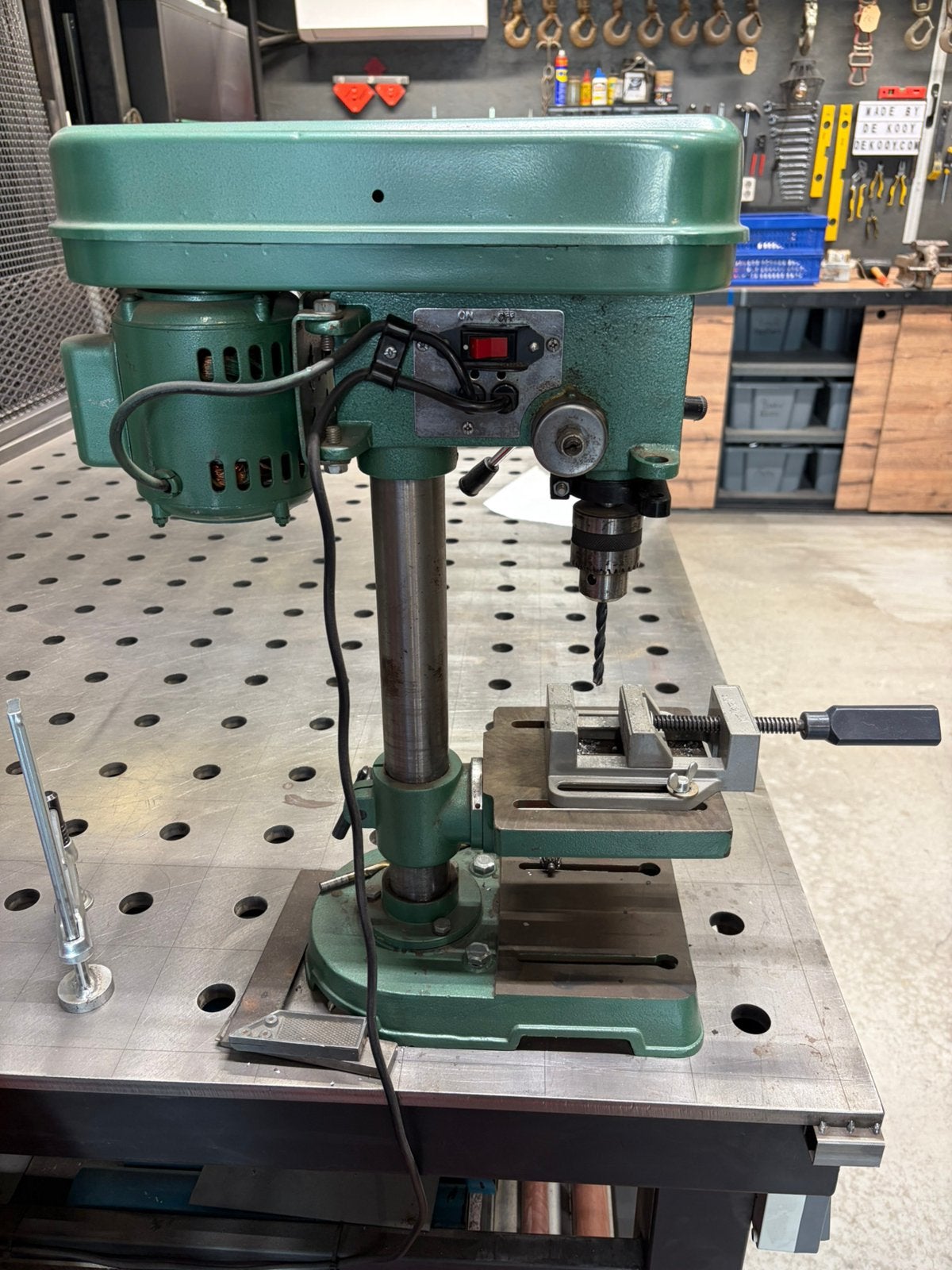 Kolomboormachine in werkende staat., Doe-het-zelf en Verbouw, Ophalen, Gebruikt, Kolomboormachine