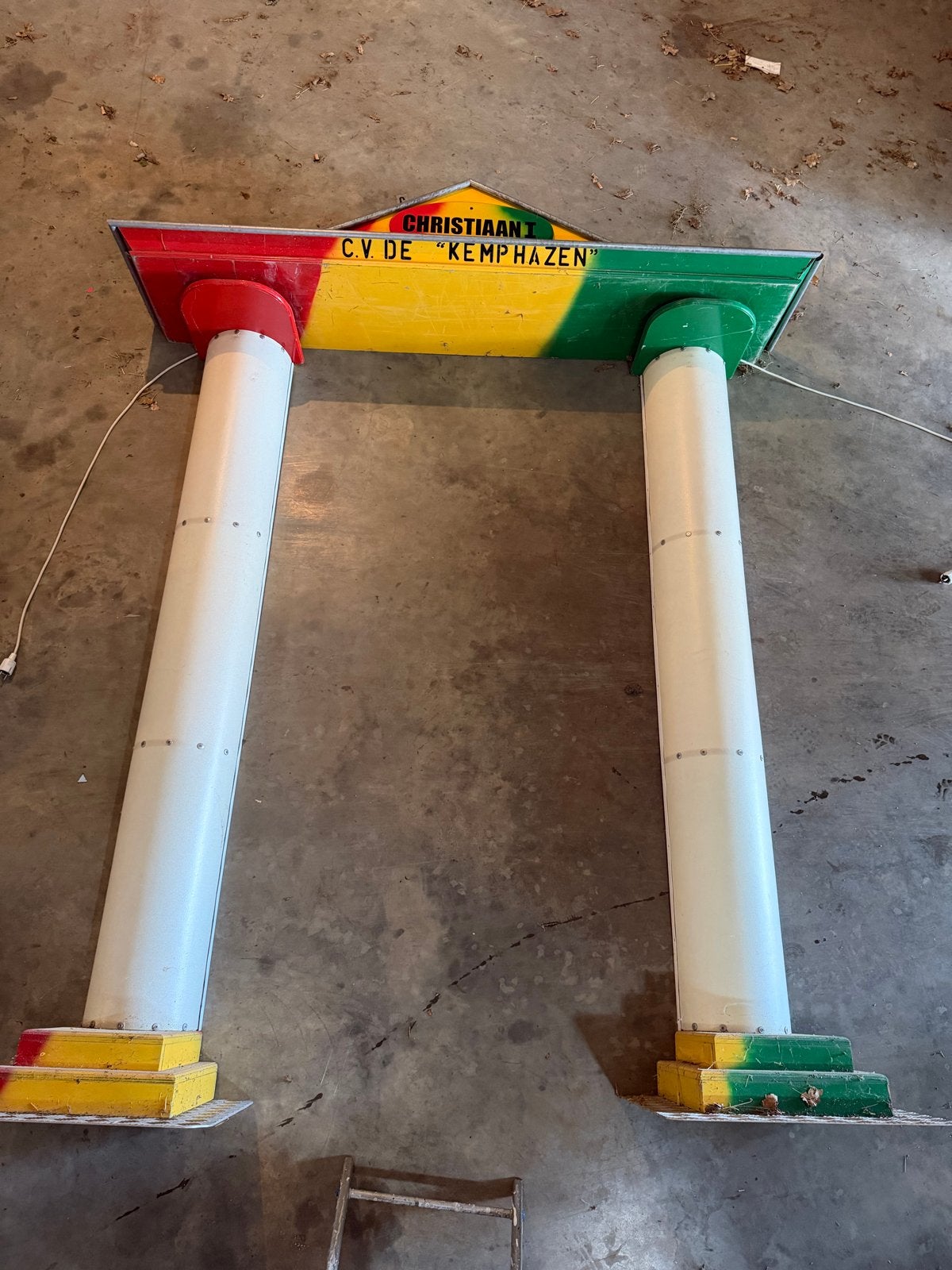 Carnavalsboog met verlichte kolommen - Rood, Geel, Groen, Ophalen, Gebruikt, Versiering, Carnaval