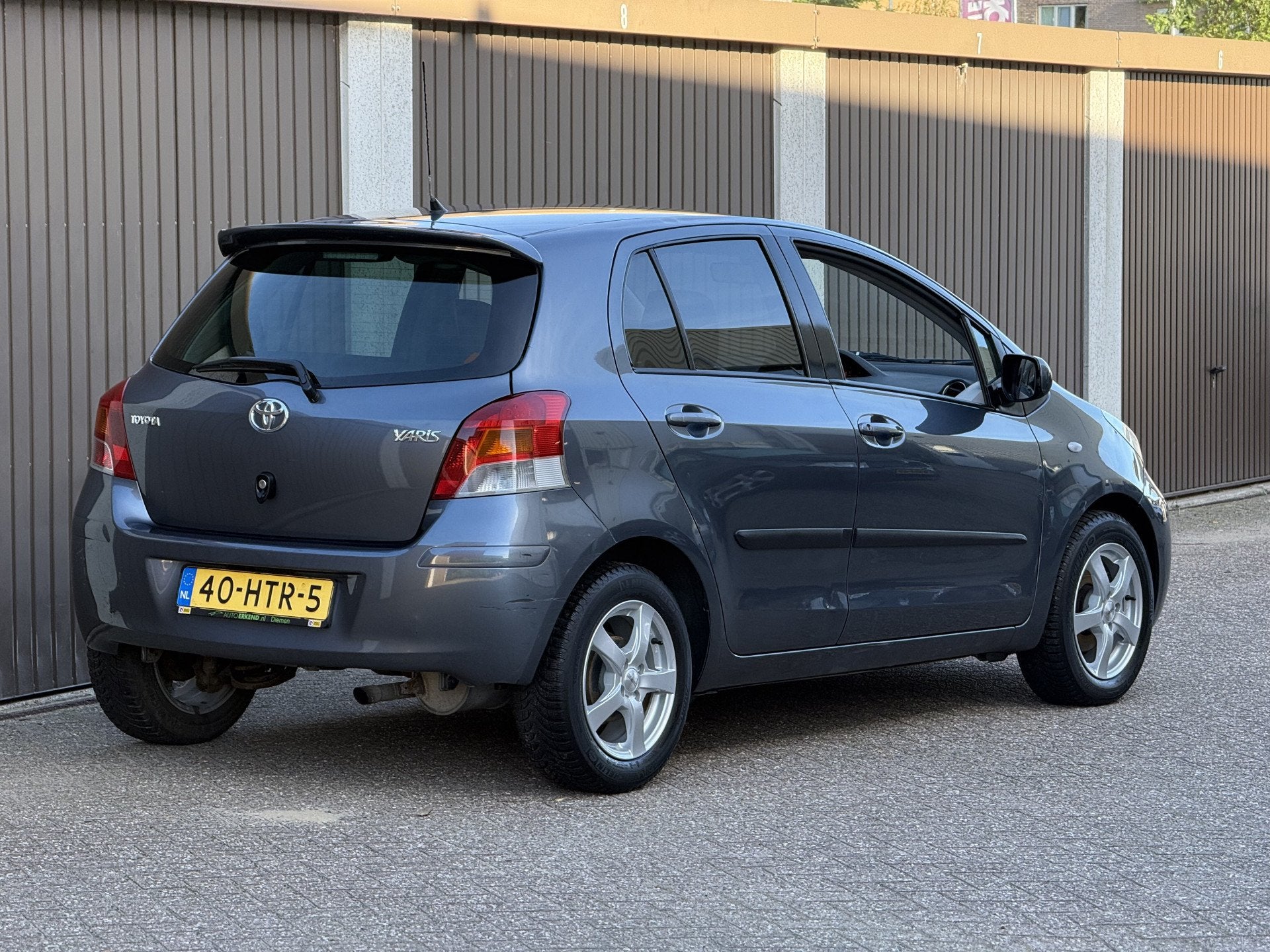 Toyota Yaris 1.3 VVTi Dynamic (bj 2009), Voorwielaandrijving, 1025 kg, 101 pk, 4 cilinders