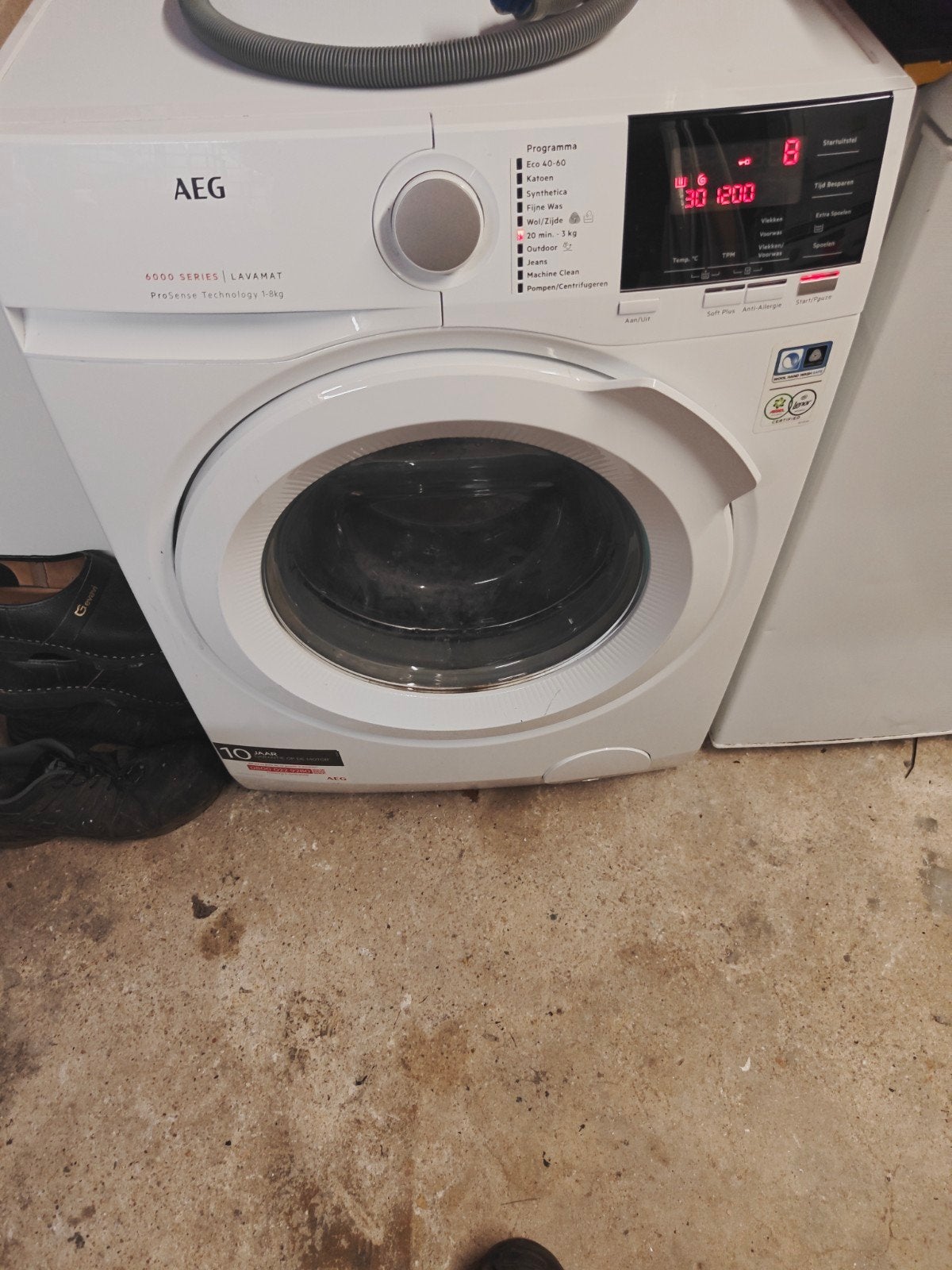 Aeg wasmachine, Ophalen, 1200 tot 1600 toeren, Gebruikt, 8 tot 10 kg