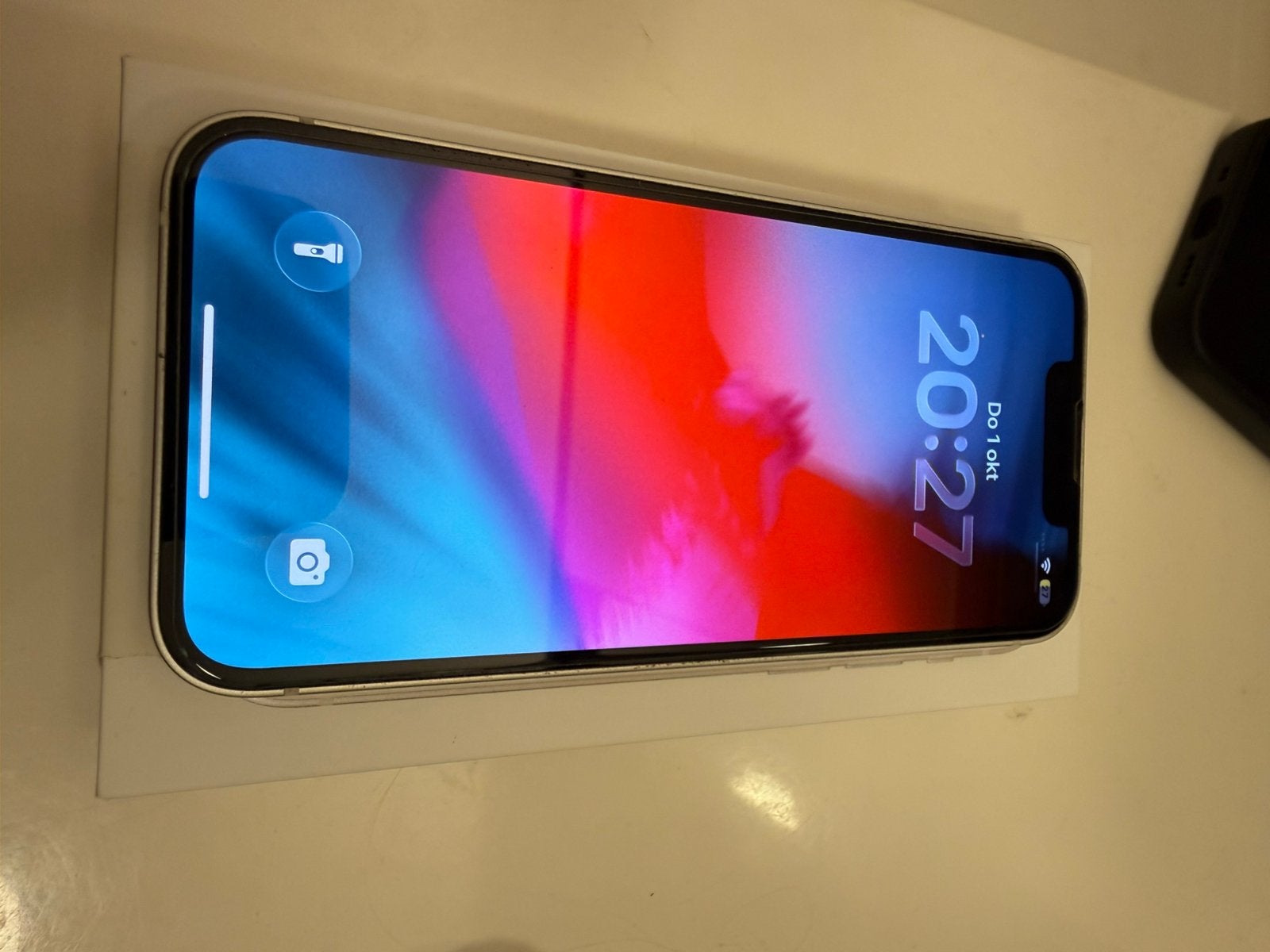 Foto 2 van iPhone 13 mini Starlight 128GB