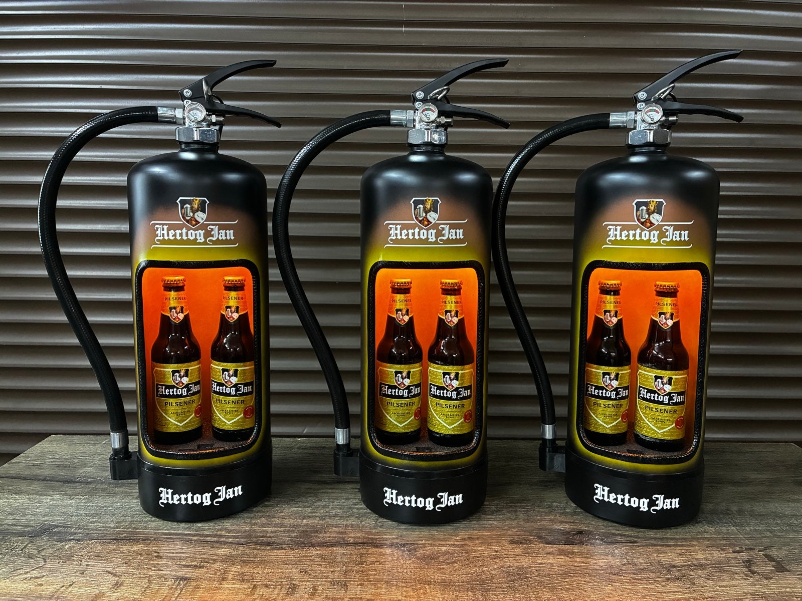 Hertog Jan Brandblusser Display met Flesjes, Verzamelen, Biermerken, Ophalen, Zo goed als nieuw, Overige typen, Hertog Jan