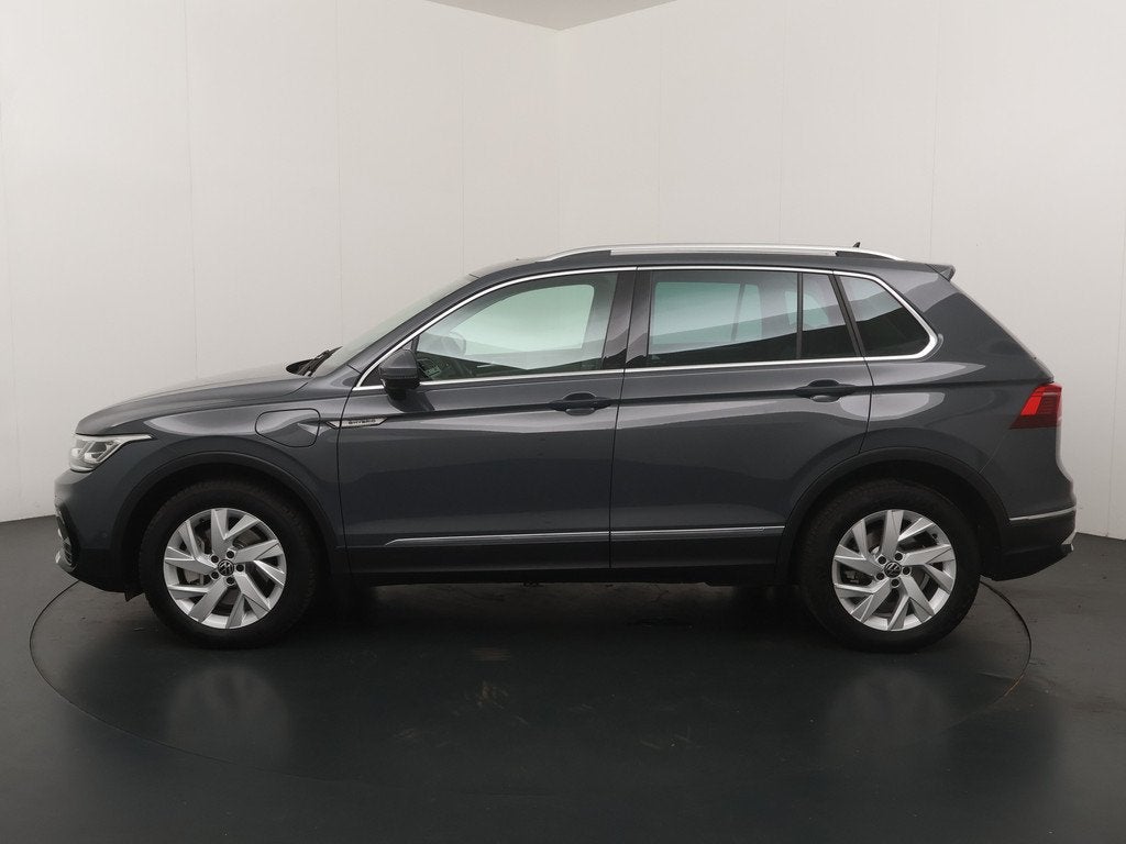 Volkswagen Tiguan 1.4 TSI eHybrid 245 pk Elegance | Pano | C, Auto's, Volkswagen, 4 cilinders, Alcantara, Hybride Elektrisch/Benzine
