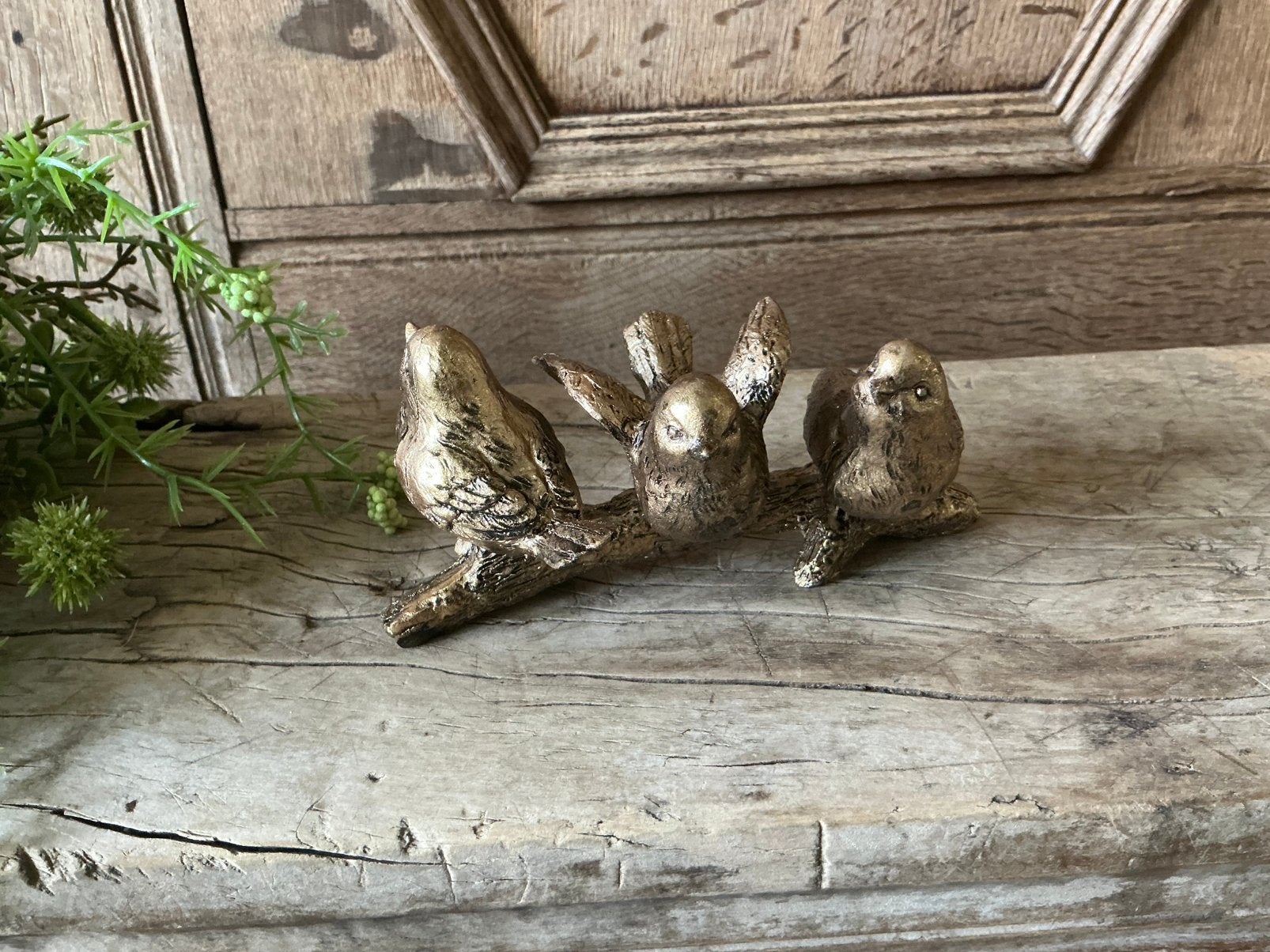 NIEUW 3 goudkleurige vogels op tak 13 cm, Ophalen of Verzenden, Nieuw