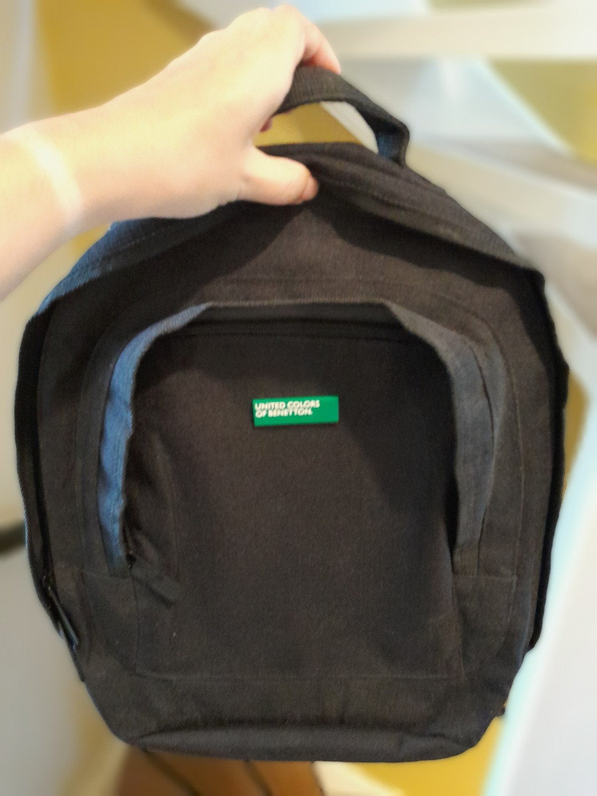 Rugzak Zwart United Colors of Benetton, Ophalen, Zo goed als nieuw, 25 tot 40 cm, Overige merken