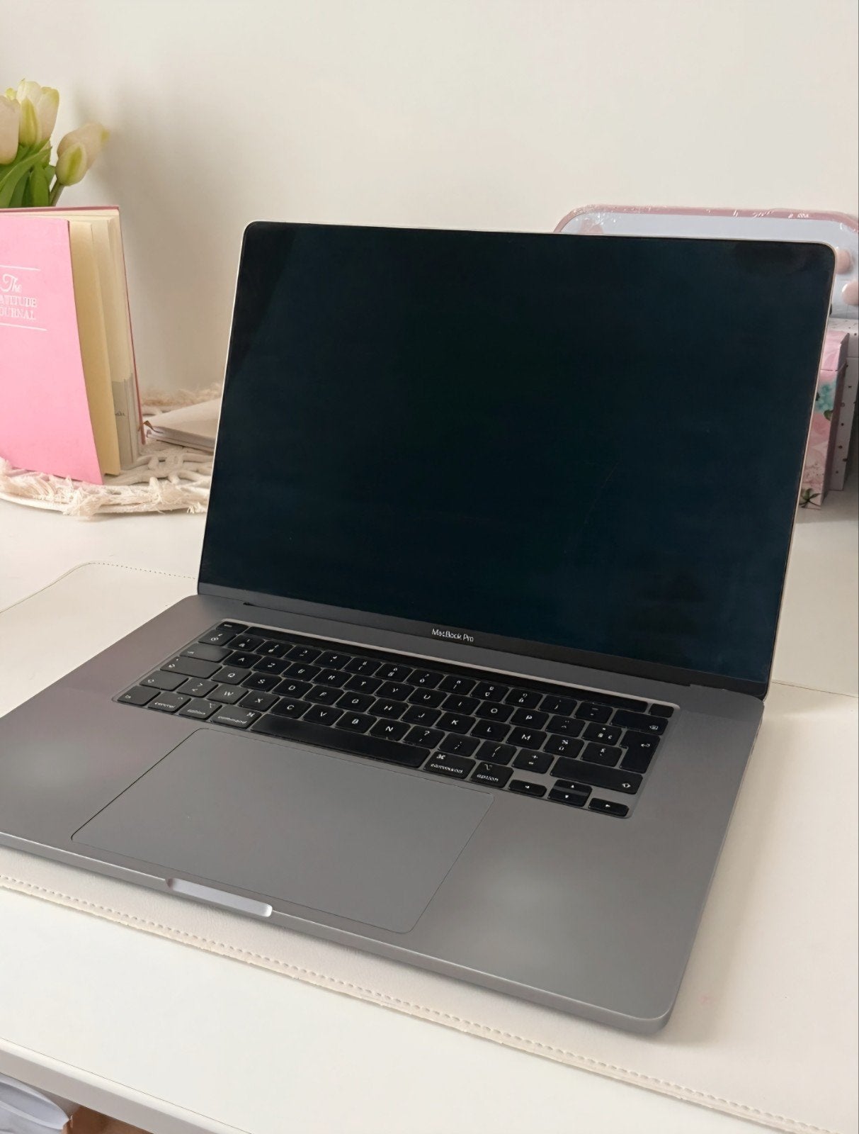 MacBook Pro 16" (2019) | i7 / 16GB / 512GB SSD, Ophalen, Zo goed als nieuw, Apple, 256 GB of meer