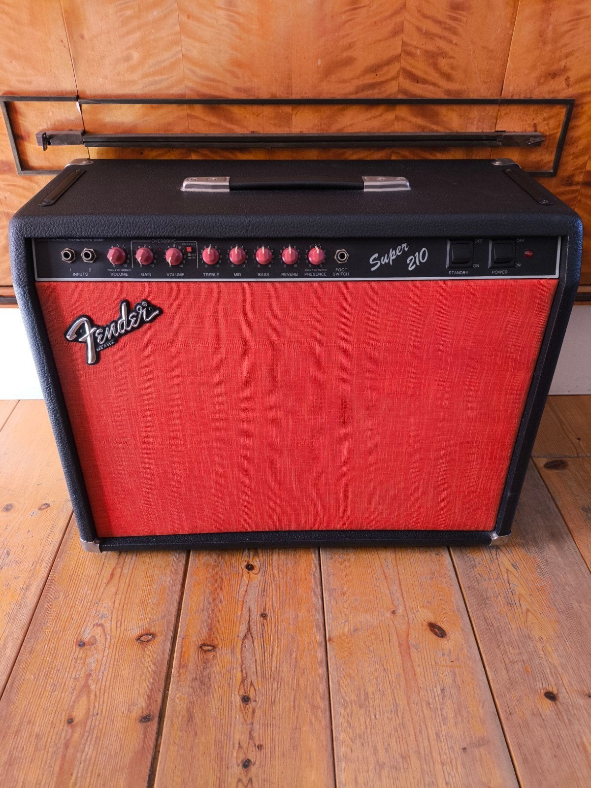 Fender super 210, Muziek en Instrumenten, Ophalen, Zo goed als nieuw, 50 tot 100 watt