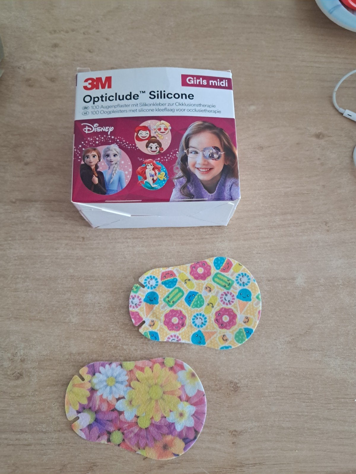 Oogpleisters voor een meisje (midi), Ophalen