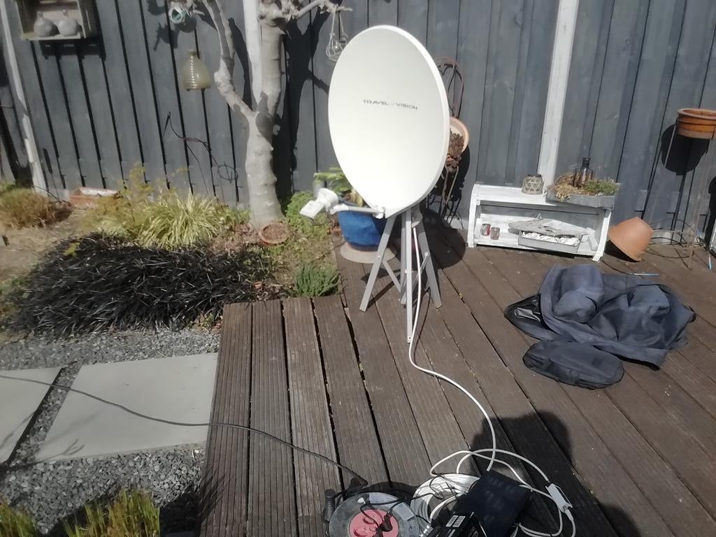 Tv schotel, Ophalen