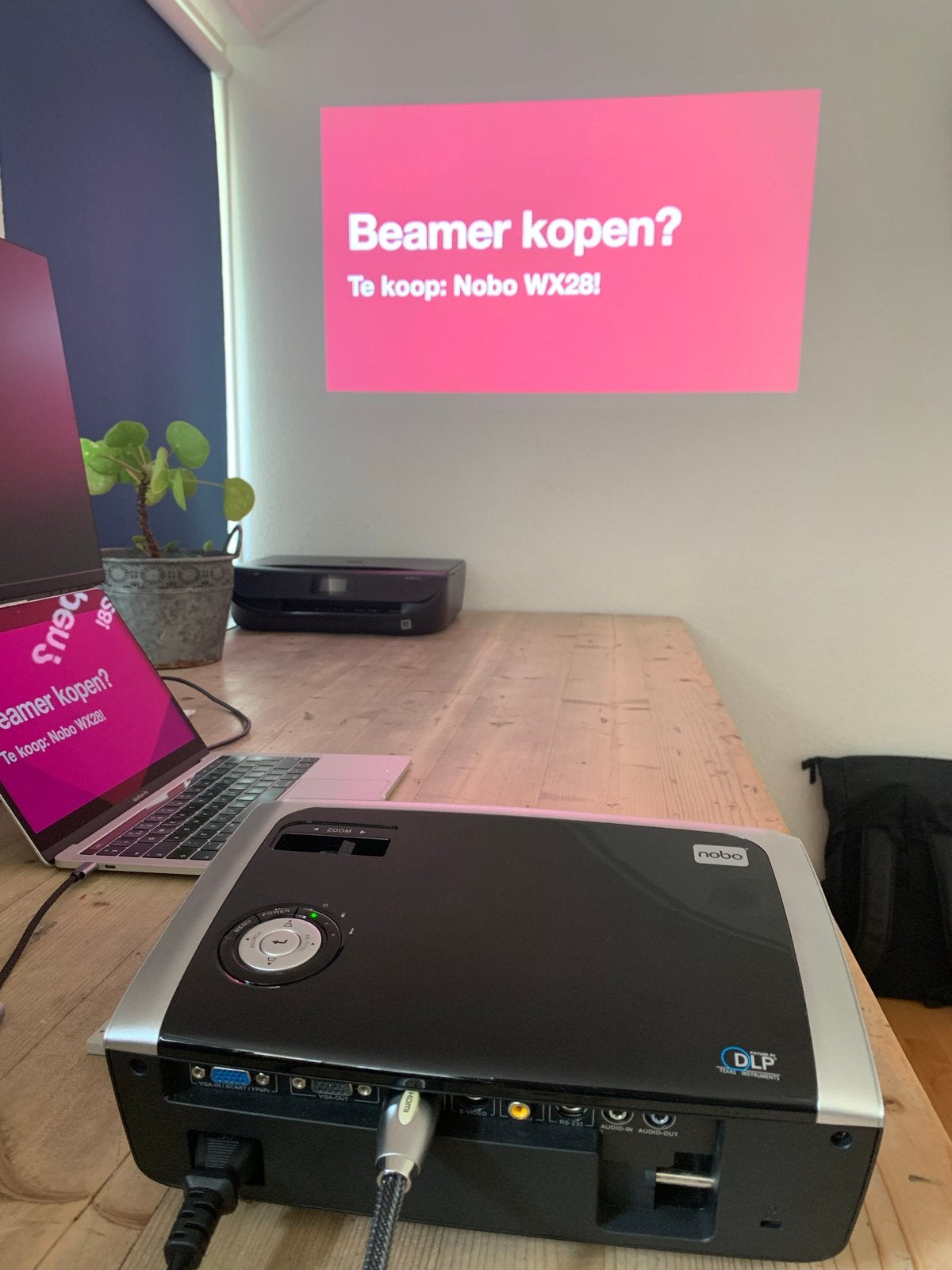 Nobo WX28 DLP Projector - weinig gebruikt, stil en compact, Ophalen, Zo goed als nieuw, DLP, Overige resoluties