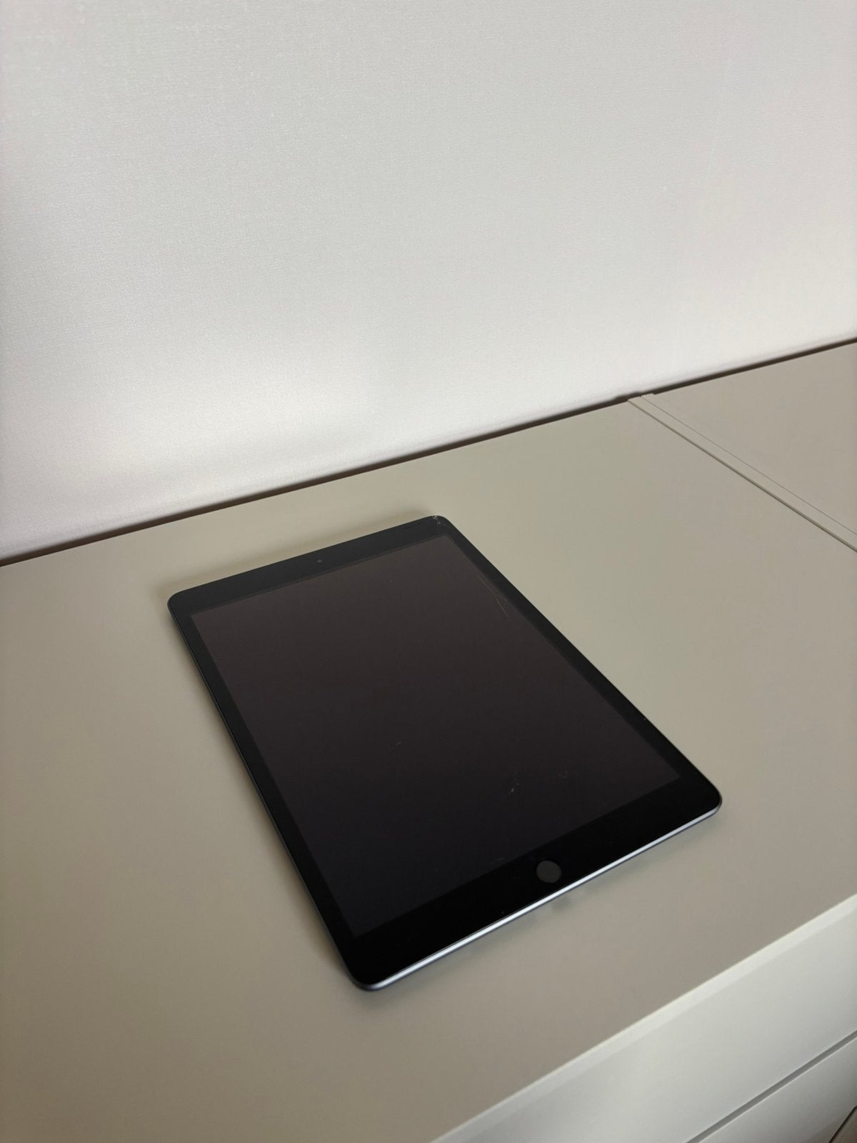 Apple iPad 2020 (8e generatie) gebarsten scherm, Computers en Software, Apple iPads, 10 inch, Gebruikt, 32 GB, Apple iPad