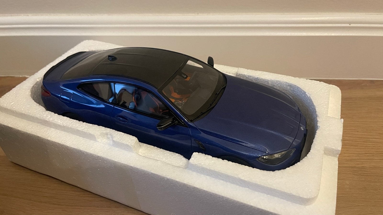 GT Spirit BMW M4 Limited Edition Blauw met Carbon Dak, Ophalen of Verzenden, Nieuw, Auto, Overige merken