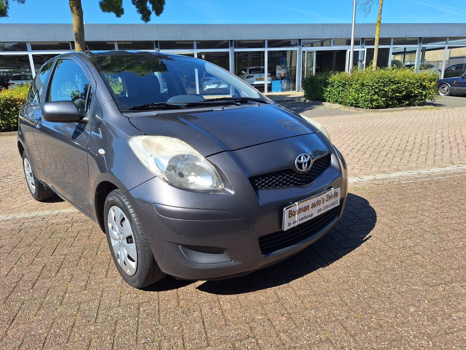 Toyota Yaris 1.3 16V Vvt-i 2009  Nieuwe Apk Rijd 100% Goed, Voorwielaandrijving, Stof, 40 €/maand, Zwart