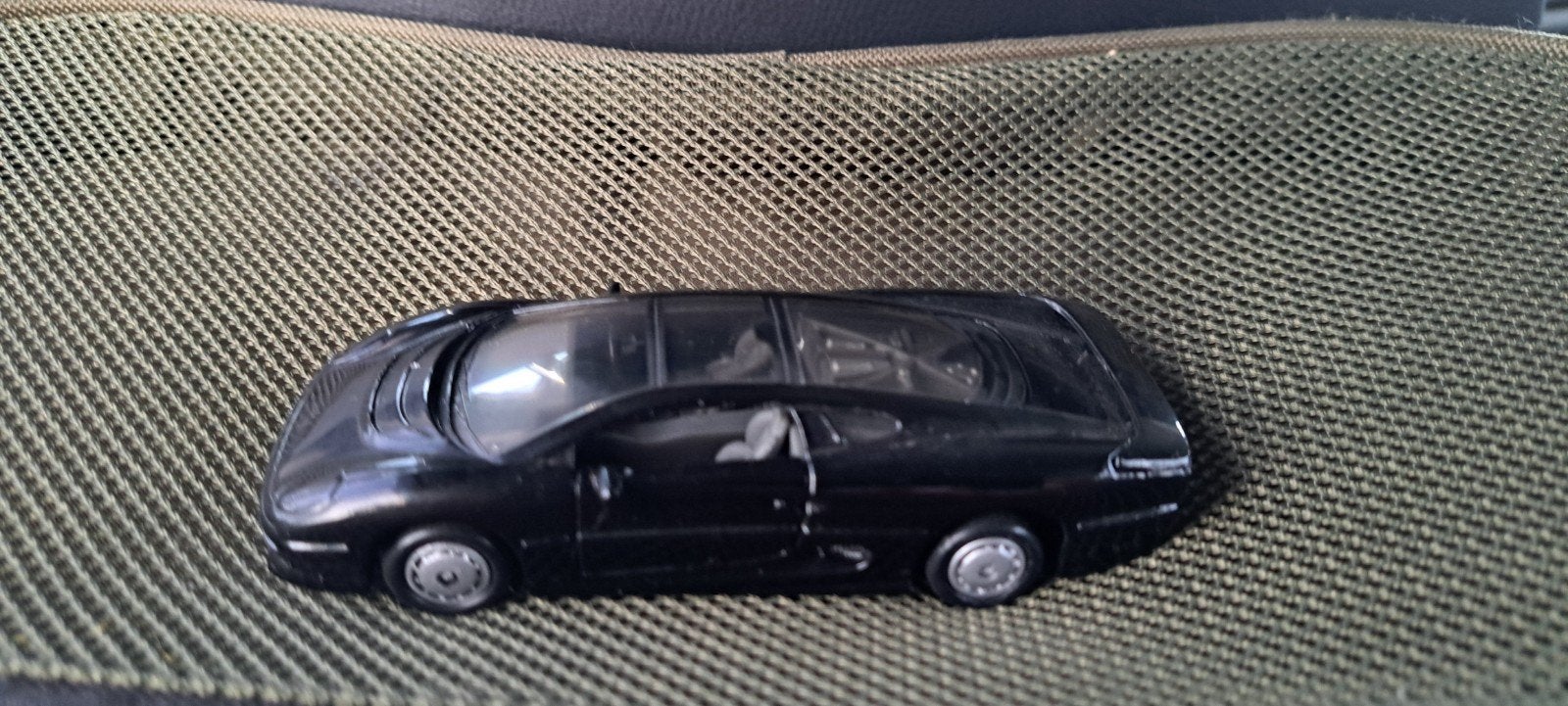Jaguar XJ220 Schaalmodel - Zwart (Majorette 1:61), Ophalen of Verzenden, Gebruikt, Auto