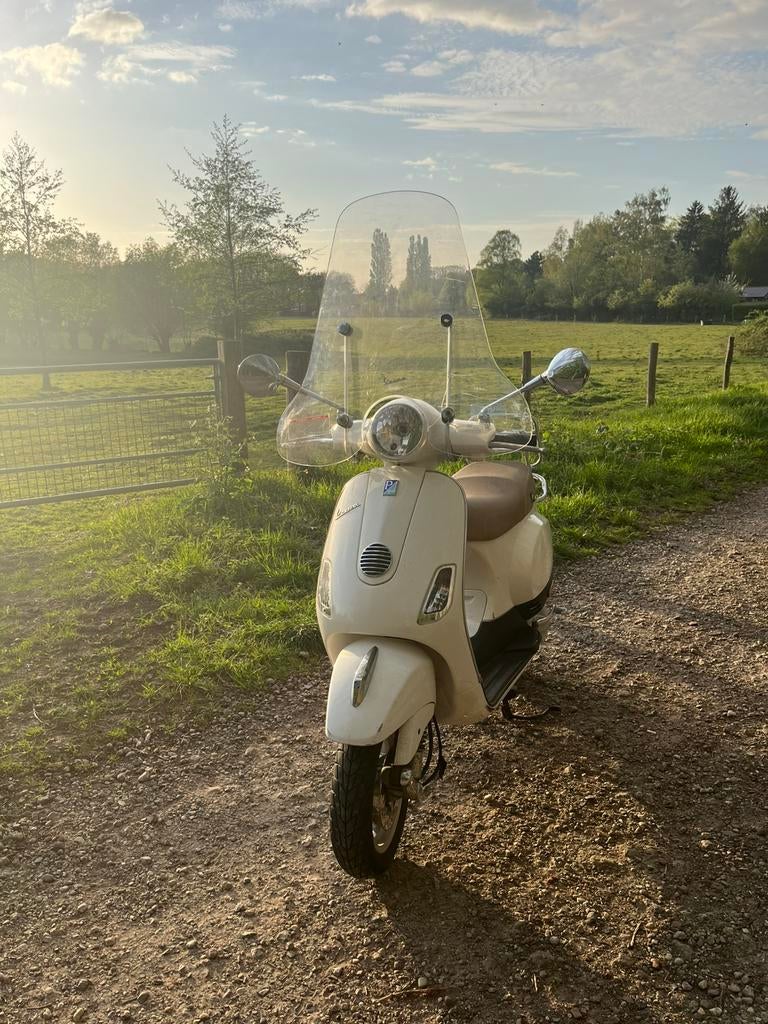 Te koop vespa scooter, Ophalen, Zo goed als nieuw, Benzine, Overige merken