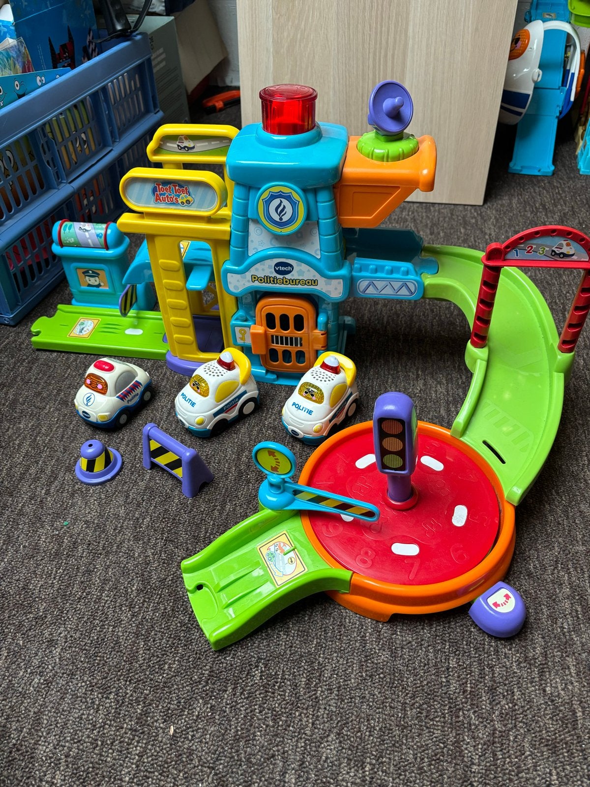 VTech Toet Toet Politiebureau met auto's, Ophalen of Verzenden, Gebruikt