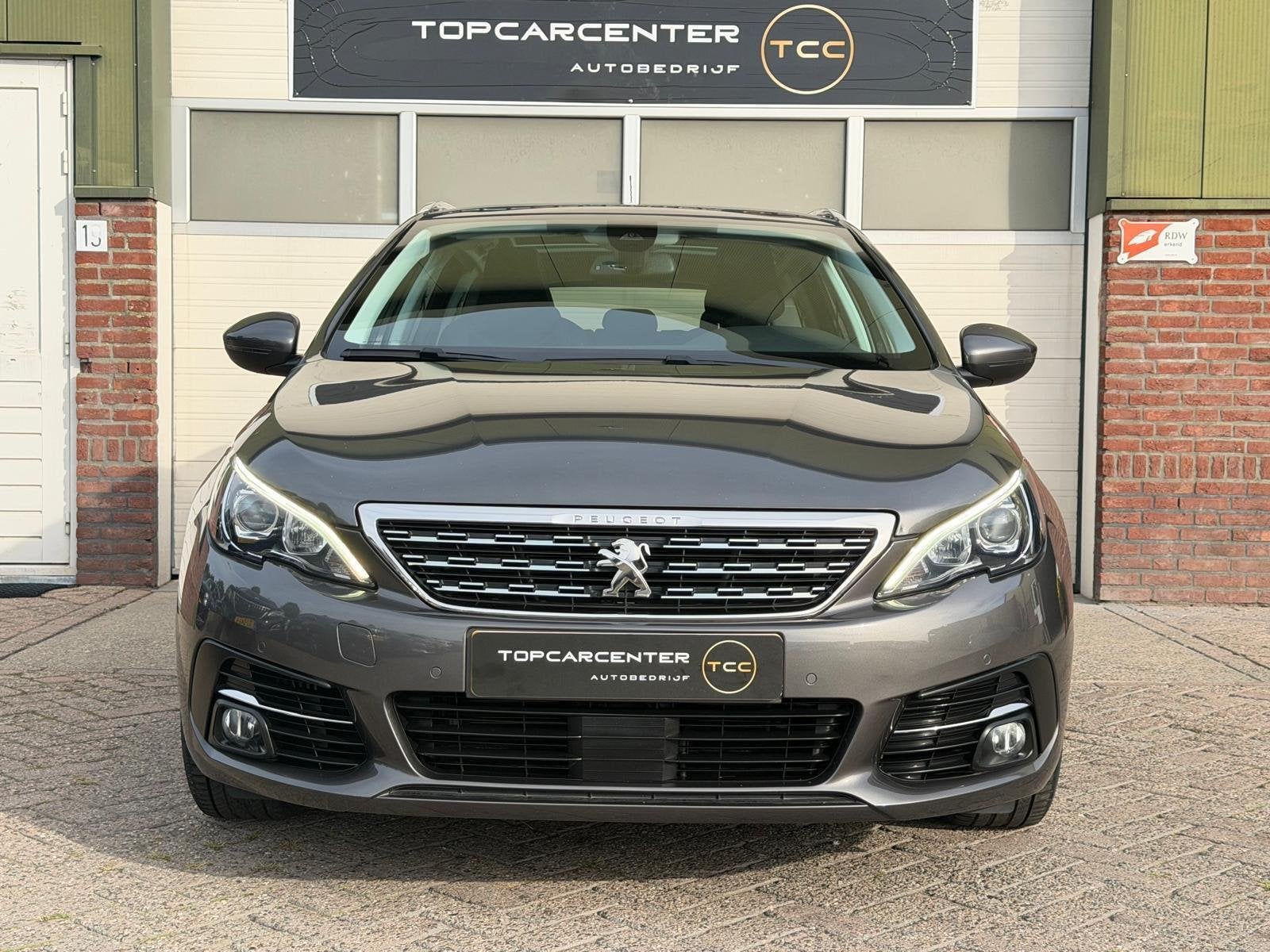 Peugeot 308 SW 1.2 Tech Edition/PANO/CAMERA/KEYLESS/APK/NAP, Auto's, Voorwielaandrijving, Gebruikt, 1199 cc, 620 kg