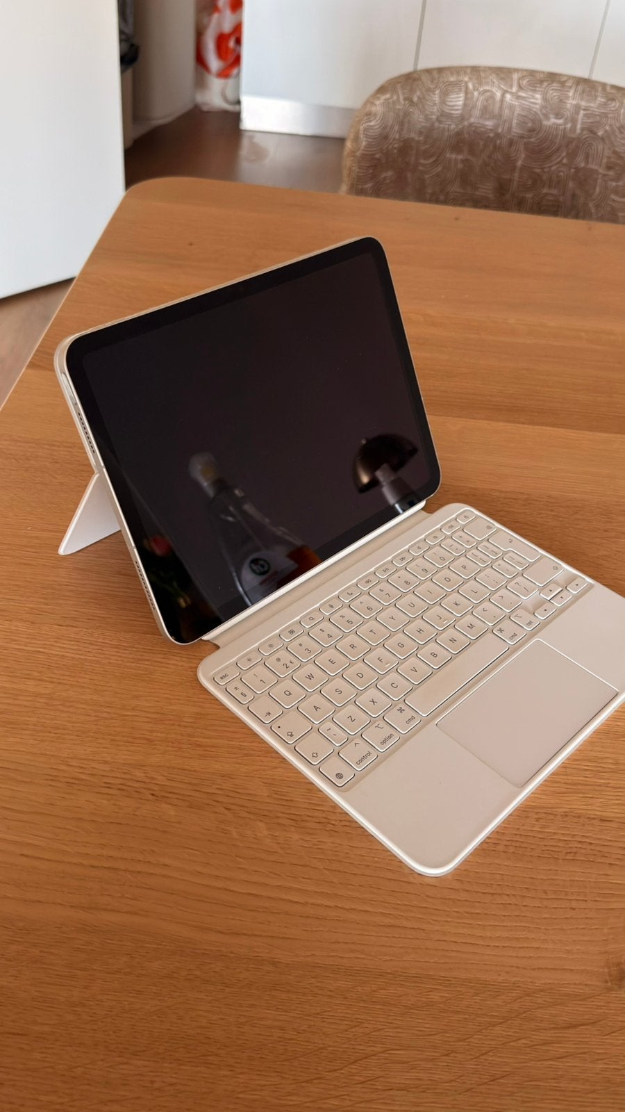 APPLE magic keyboard folio pad, Computers en Software, Apple iPad, 11 inch, Ophalen of Verzenden, Zo goed als nieuw