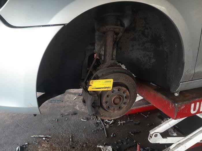 Wielnaaf voor van een Volkswagen Golf, Gebruikt, -, Volkswagen, -