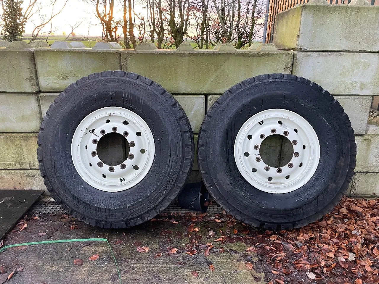 Bridgestone 385/95R25 14.00R25 170E, Auto-onderdelen, Vrachtwagen-onderdelen, Gebruikt, Overige merken, Overige Auto-onderdelen