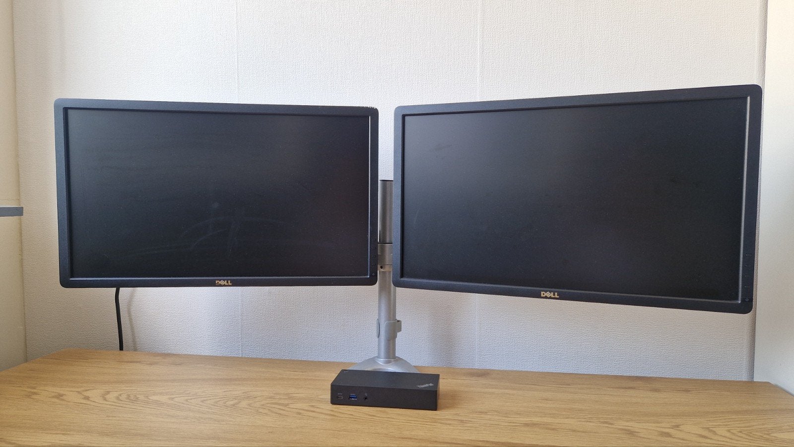 Dell P2312Ht Monitor (2) / Lenovo Docking / Bureau arm, Computers en Software, Monitoren, Ophalen, Gebruikt, Full HD, Dell