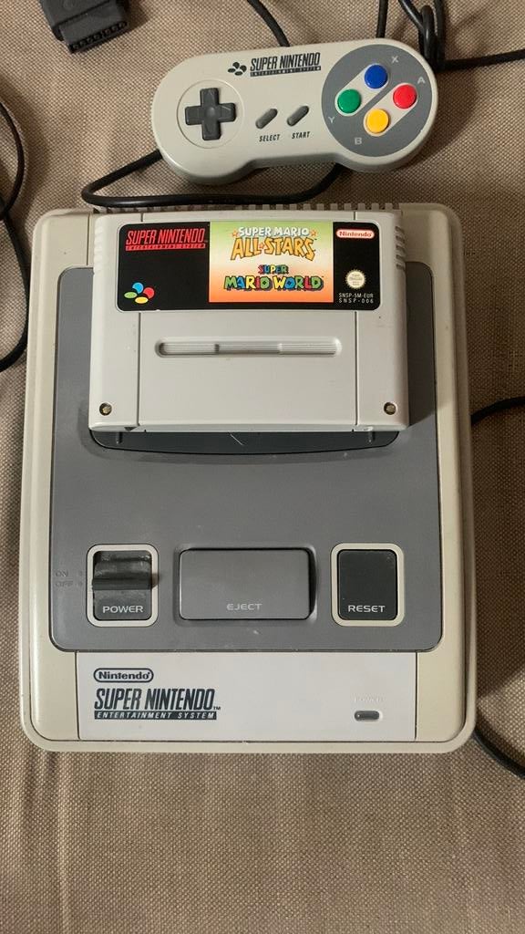 Super nintendo met Super mario all stars / super mario world, Avontuur en Actie, Gebruikt, 2 spelers, Eén computer