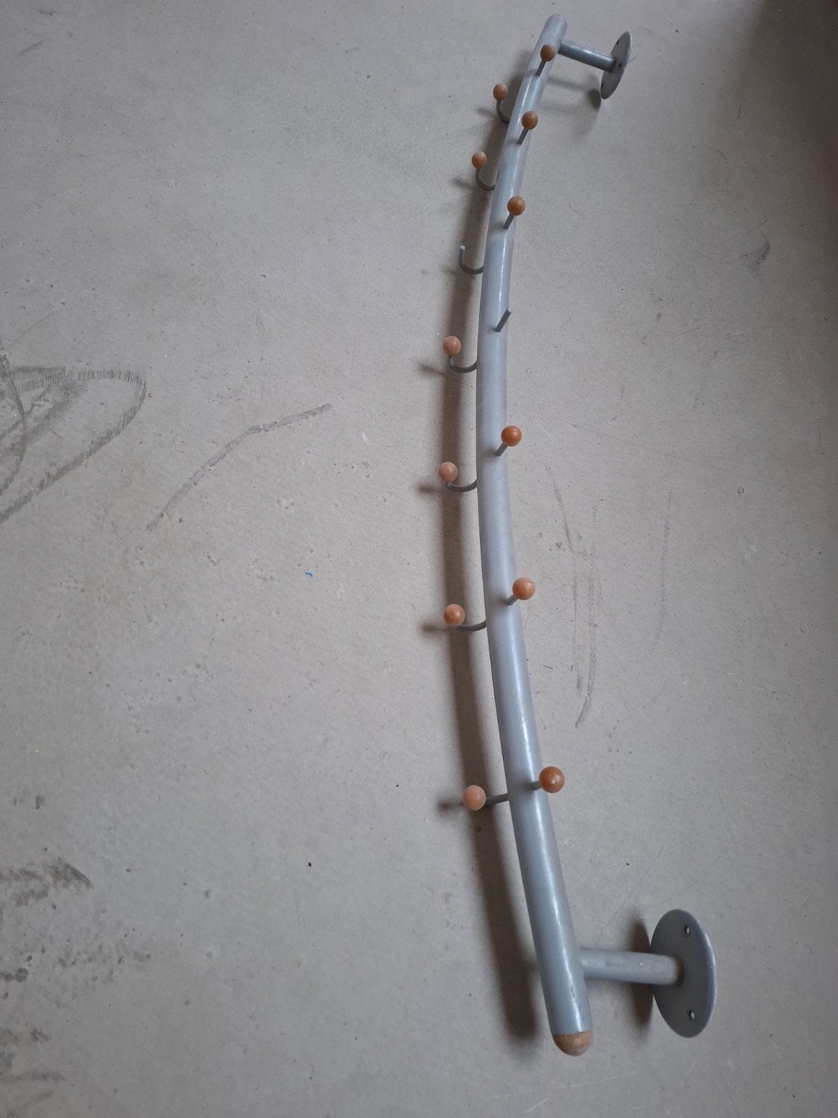 Wandkapstok met 2 ontbrekende bolletjes, Ophalen of Verzenden, Gebruikt, Metaal, Wandkapstok