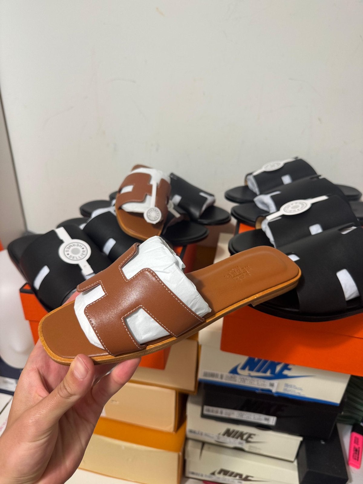 Hermès Izmir Samdal bruin, Ophalen of Verzenden, Nieuw, Bruin