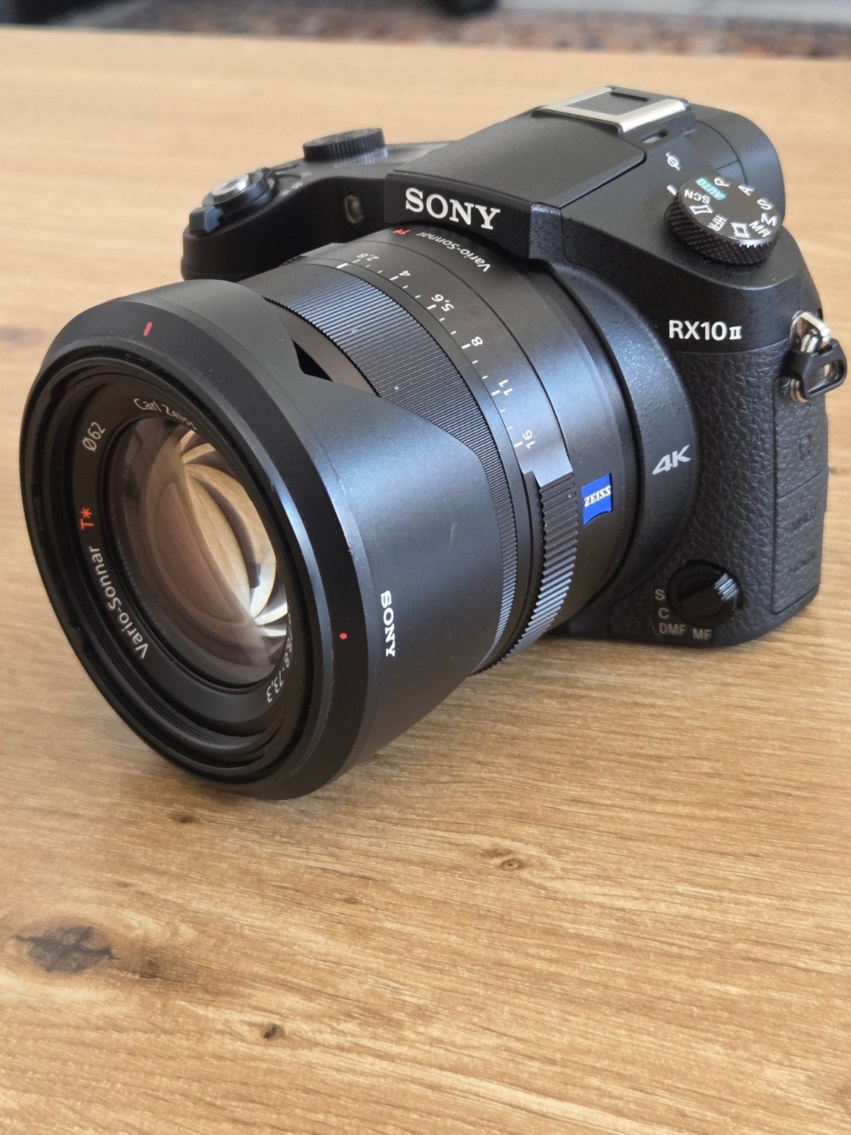 Sony Cyber-shot DSC-RX10 II, Audio, Tv en Foto, Fotocamera's Digitaal, Ophalen, Zo goed als nieuw, Sony