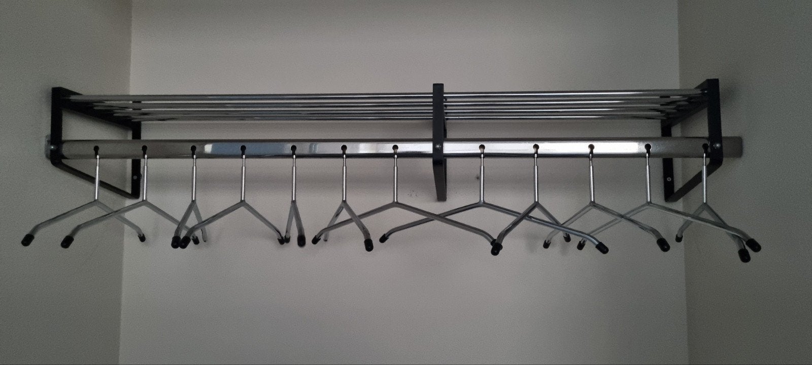 Wandkapstok met hoedenplank, 128 cm breed, Gebruikt, Minder dan 100 cm, Metaal, Ophalen