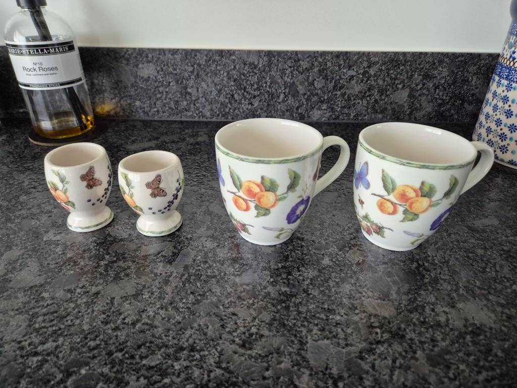 Janneke Brinkman - Fruit & Flowers mokken en eierdopjes, Overige typen, Ophalen of Verzenden, Zo goed als nieuw, Overige stijlen
