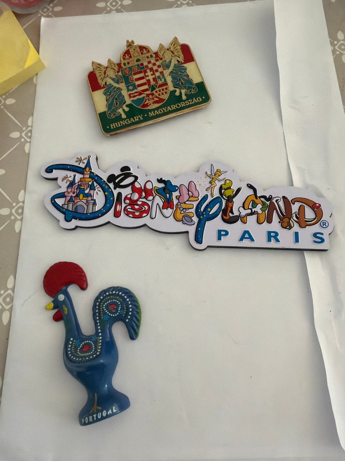 Set van 3 magneten: Disneyland Parijs, Hongarije, Portugal, Ophalen of Verzenden, Gebruikt