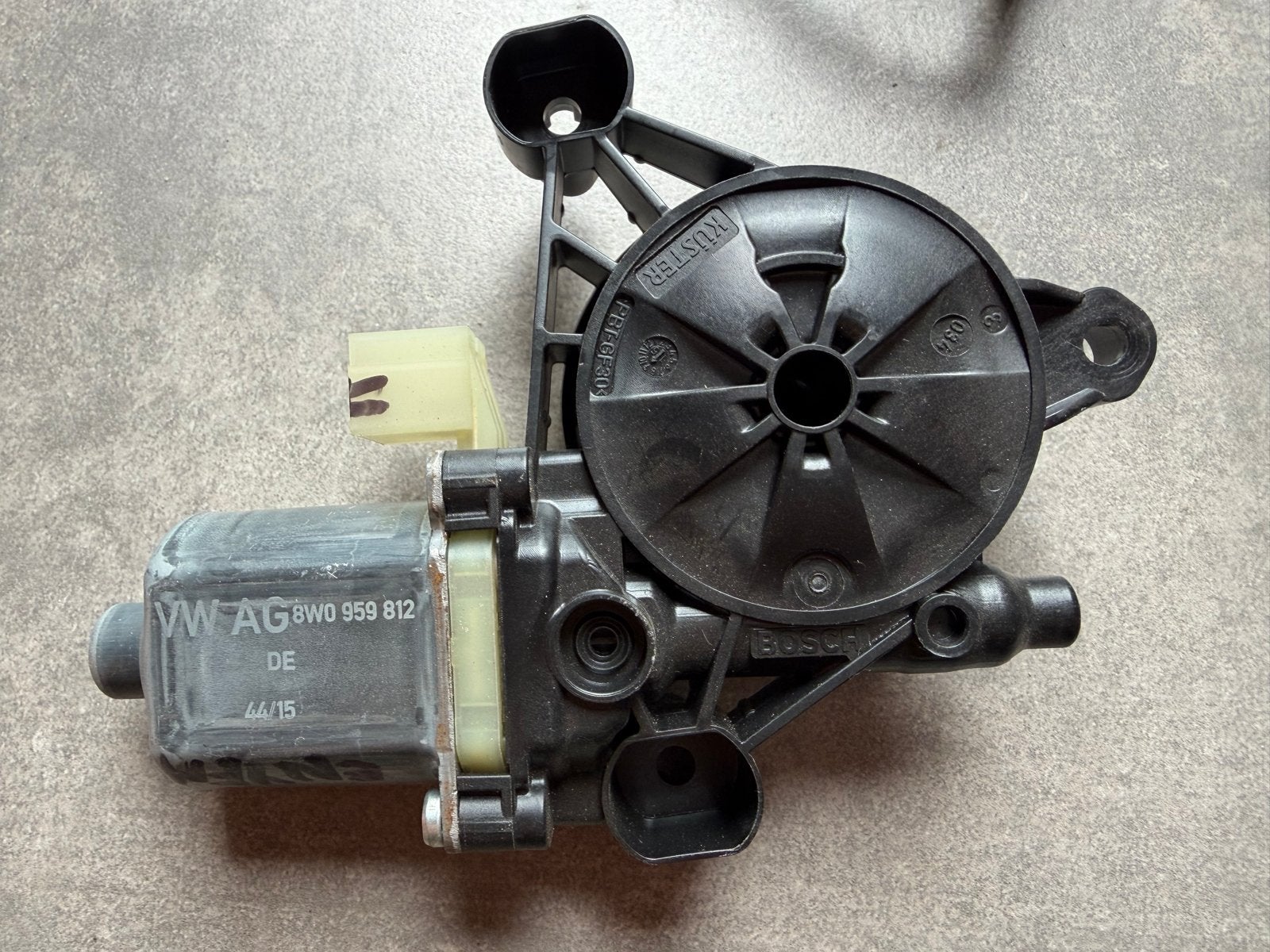 VW AG Raammechanisme Motor 8W0 959 812 Bosch FPG 12V, Ophalen of Verzenden, Gebruikt, Volkswagen