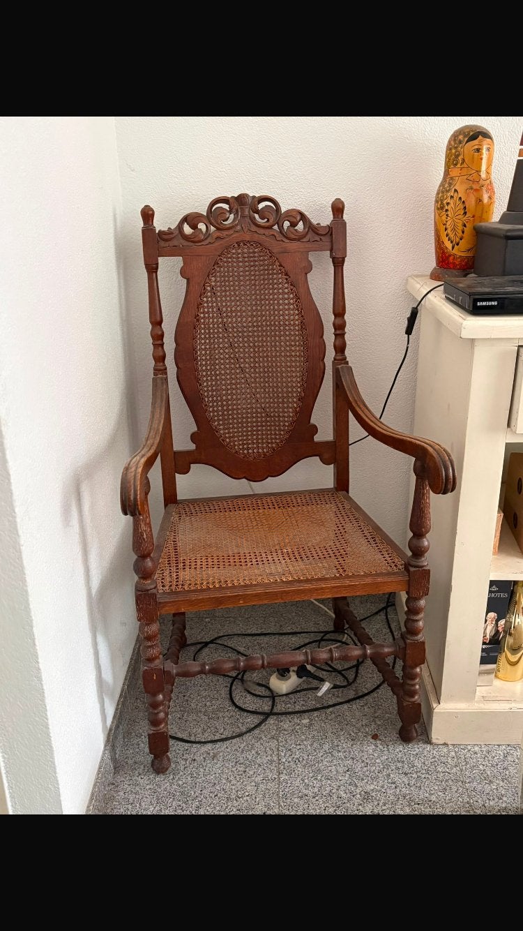 Antieke stoel hout webbing armleuning, Antiek en Kunst, Antiek | Meubels | Stoelen en Banken, Ophalen