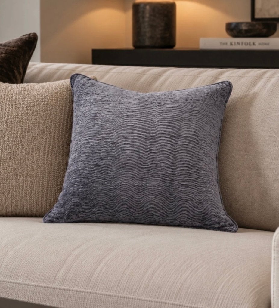 2 x Nieuw van Macazz design kussens twv € 149,00 st!, Huis en Inrichting, Overige kleuren, Nieuw, Ophalen of Verzenden, Macazz